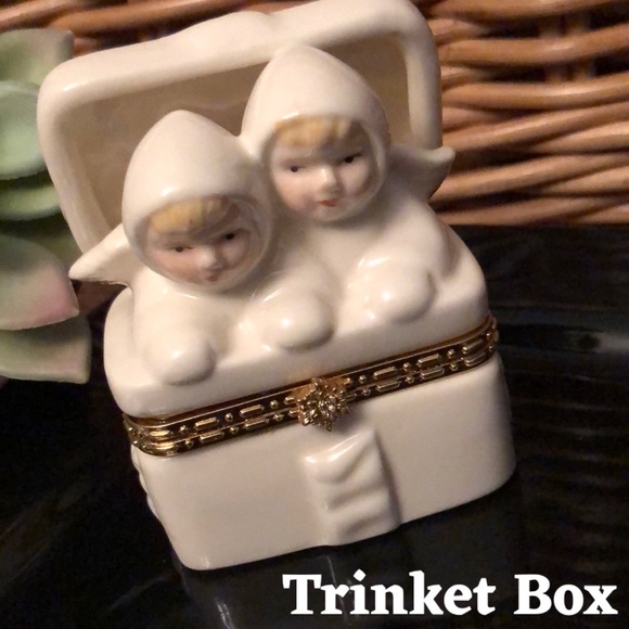 Ceramic “Angel” Trinket Box-2.5x1.75-White-EUC